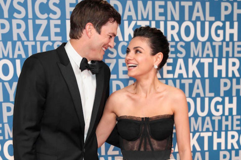 Ashton Kutcher, Mila Kunis, Red Carpet, Smiling, Love, Breakthrough Prize Ceremony, 2017 Ashton Kutcher, Mila Kunis, Red Carpet, Smiling, Love, Breakthrough Prize Ceremony, 2017