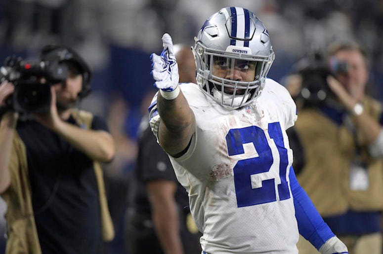 Ezekiel Elliott, Dallas Cowboys, Game, First Down Ezekiel Elliott, Dallas Cowboys, Game, First Down