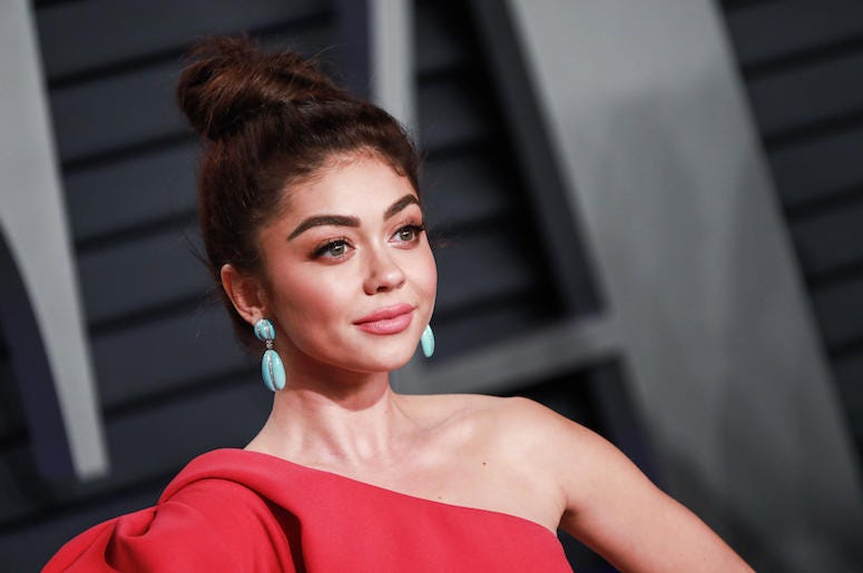 Sarah Hyland, Red Carpet, Vanity Fair Oscar Party, 2019 Sarah Hyland, Red Carpet, Vanity Fair Oscar Party, 2019