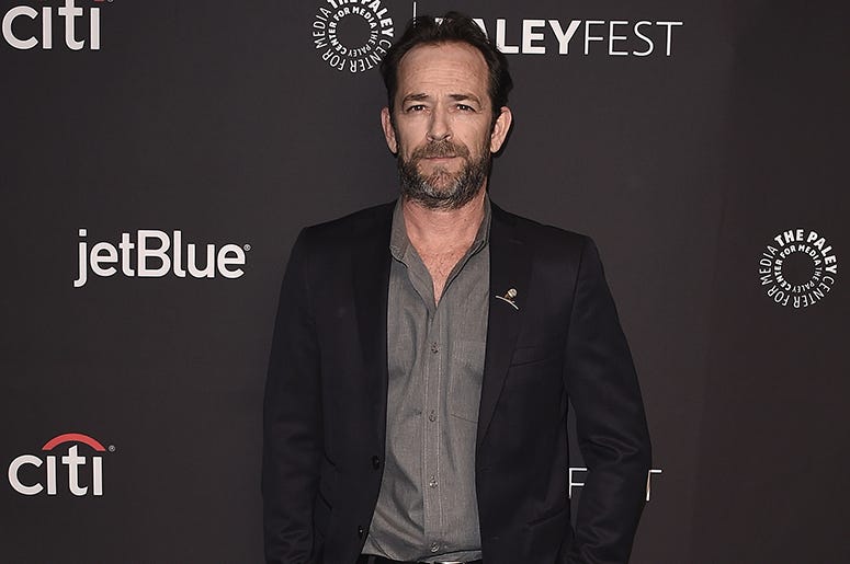 Luke Perry Luke Perry Dies after massive stroke