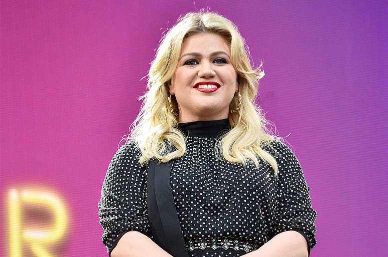 Kelly Clarkson NEW YORK, NEW YORK - SEPTEMBER 28: Kelly Clarkson speaks onstage during the 2019 Global Citizen Festival: Power The Movement in Central Park on September 28, 2019 in New York City. (Photo by Theo Wargo/Getty Images for Global Citizen)