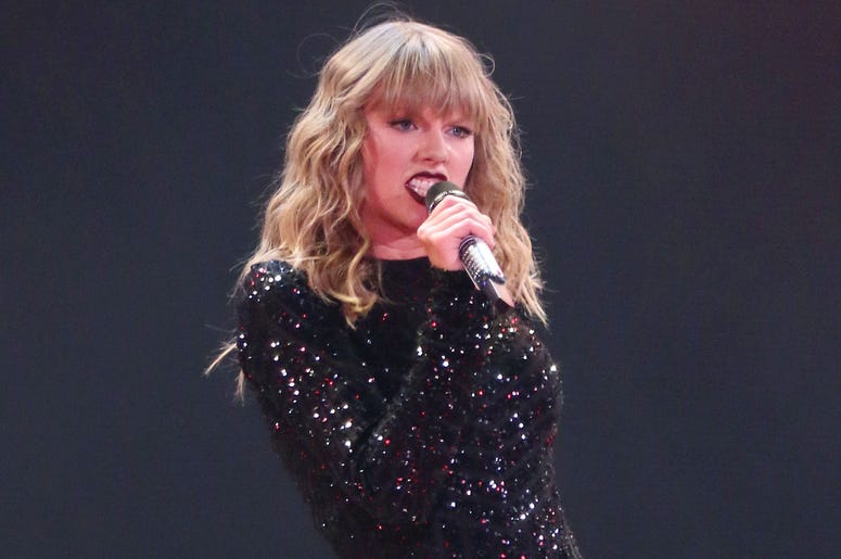 Taylor Swift 7/20/2018 - Taylor Swift performs on her Reputation Stadium Tour at MetLife Stadium in New Jersey. (Photo by PA Images/Sipa USA) *** US Rights Only ***
