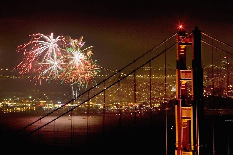Fireworks Light up Golden Gate Bridge On Independence Day SAN FRANCISCO - JULY 4: Fireworks light up the Golden Gate Bridge and San Francisco Bay as Americans celebrate Independence Day on July 4, 2006 in San Francisco, California. (Photo by David Paul Morris/Getty Images)