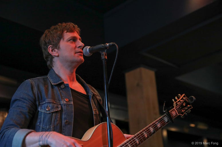 Rob Thomas In The Alice Lounge Rob Thomas In The Alice Lounge