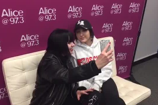Jayn with Noah Cyrus Jayn with Noah Cyrus