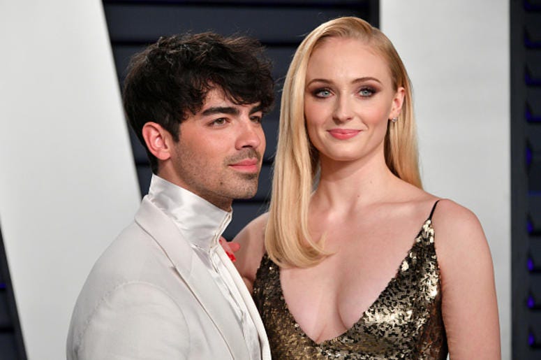 Joe Jonas (L) and Sophie Turner attend the 2019 Vanity Fair Oscar Party hosted by Radhika Jones at Wallis Annenberg Center for the Performing Arts on February 24, 2019 in Beverly Hills, California Joe Jonas (L) and Sophie Turner attend the 2019 Vanity Fair Oscar Party hosted by Radhika Jones at Wallis Annenberg Center for the Performing Arts on February 24, 2019 in Beverly Hills, California
