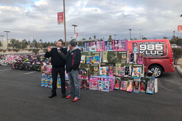 Terry Fator Visits Toy Drive, Brings the Trifecta Terry Fator Visits Toy Drive