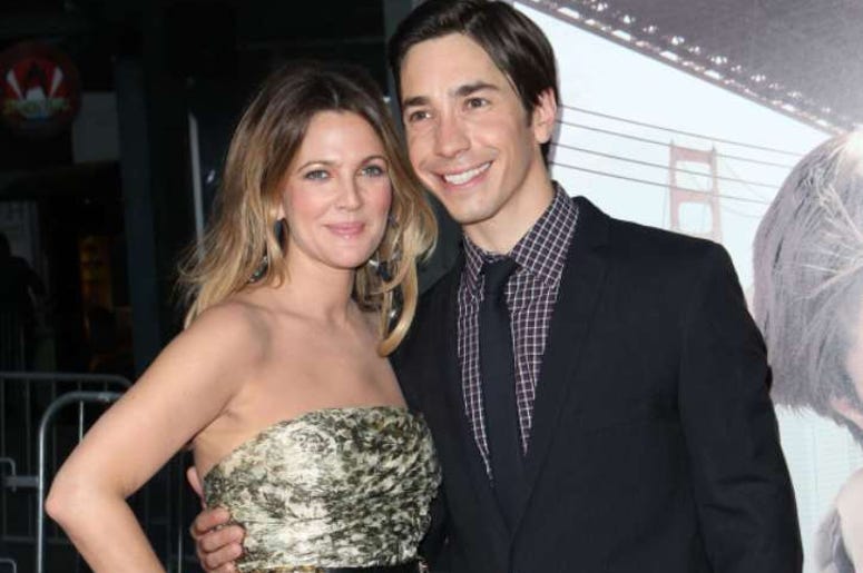23 August 2010 - Hollywood, CA - Actors Drew Barrymore and Justin Long arrive at the premiere of "Going the Distance" in Hollywood, California. 23 August 2010 - Hollywood, CA - Actors Drew Barrymore and Justin Long arrive at the premiere of "Going the Distance" in Hollywood, California.