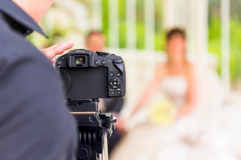 Wedding Photographer, Bride, Groom, Blurry, Wedding Wedding Photographer, Bride, Groom, Blurry, Wedding