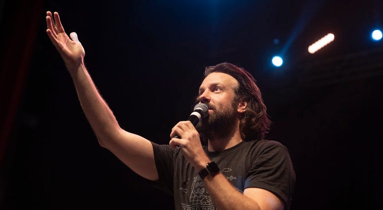 Jason Sudeikis addresses the audience at Thundergong