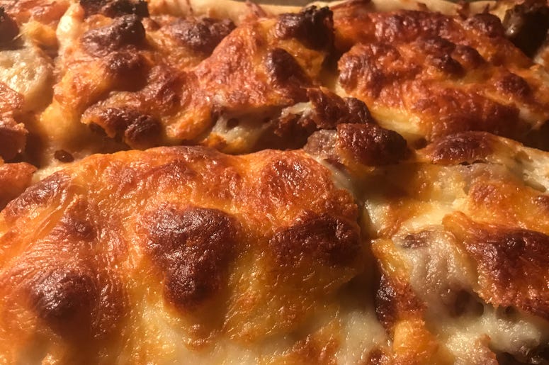 Red Savoy's 'Sota Style Pizza Red Savoy's Pizza