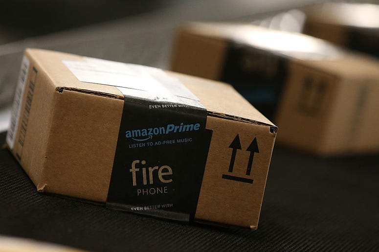 Amazon amazon cake, amazon birthday cake, woman gets amazon cake for her birthday