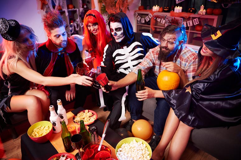 Halloween Drinking Games halloween, halloween drinks, halloween cocktails, halloween drinking game