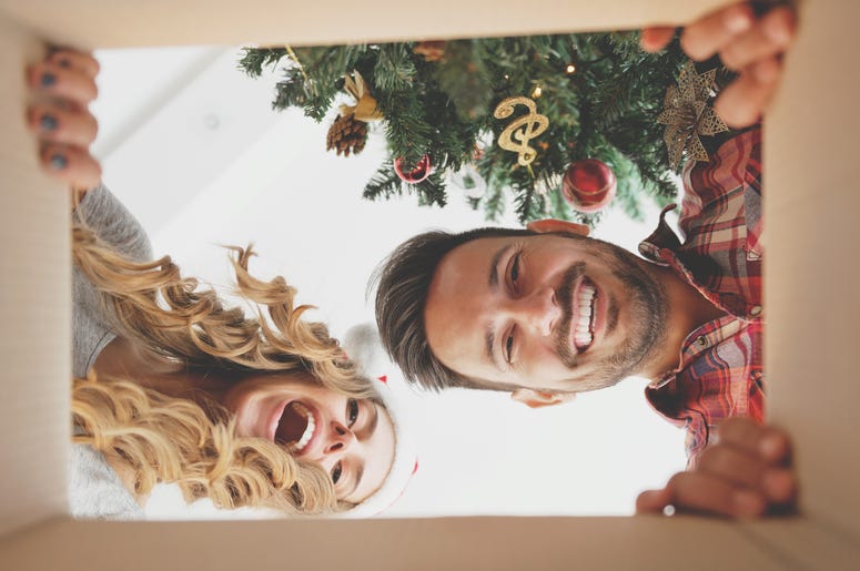 People Love a Gift More If It's Poorly Wrapped People Love a Gift More If It's Poorly Wrapped