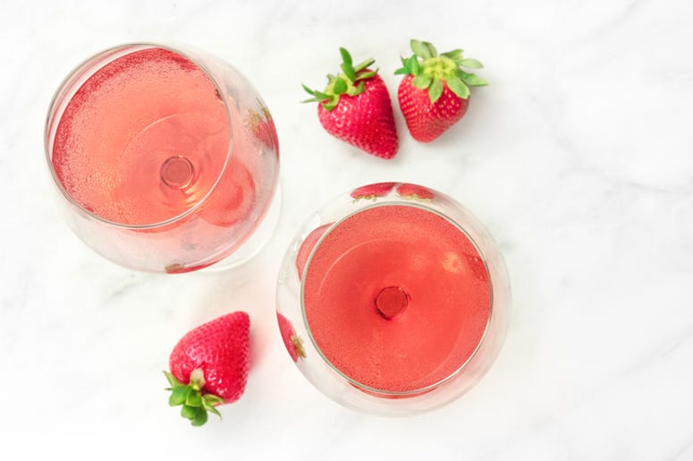 rose flavored berries that taste like wine rose flavored berries that taste like wine