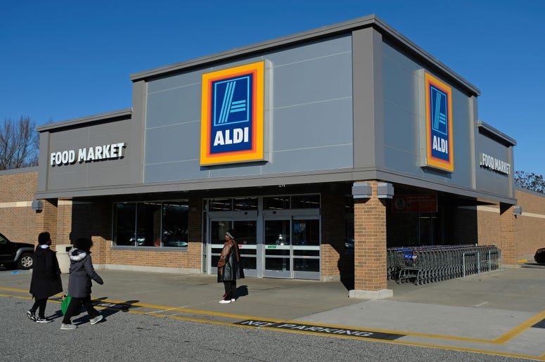 Aldi Aldi, Aldi halloween, aldi halloween cheeses