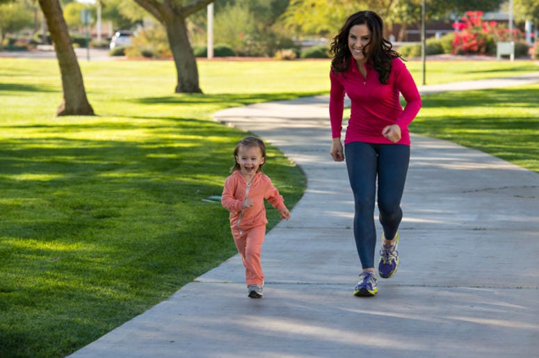 Parenting burns calories how many calories can you burn watching kids, how to burn calories, does parenting burn calories, how many calories does parenting burn