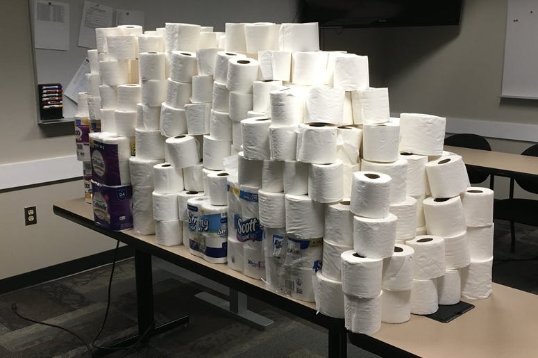 TP Wars Tping houses, TP wars, Lino Lakes Police Department