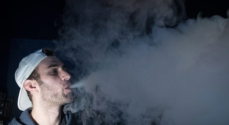 vaping e-cigarettes