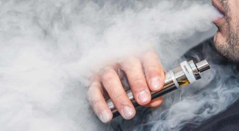 vaping e-cigarettes