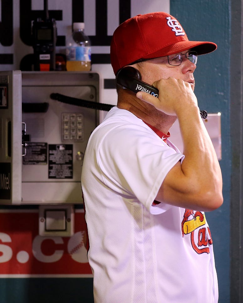 St. Louis Cardinals bench coach Mike Shildt St. Louis Cardinals bench coach Mike Shildt