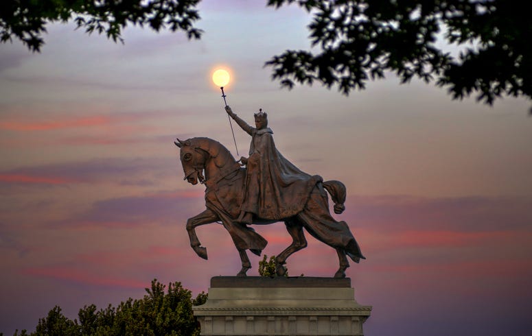 Saint Louis statue, Art Hill