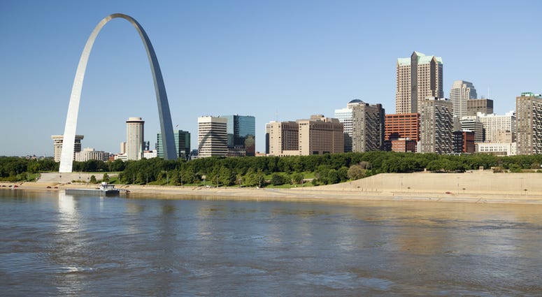 Arch, Mississippi River St Louis, Missouri Skyline along the Mississippi River