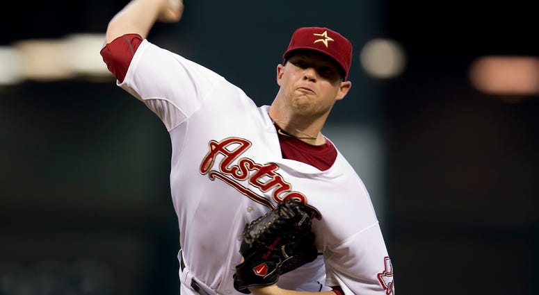 Bud Norris (20) of the Houston Astros pitches Bud Norris (20) of the Houston Astros pitches