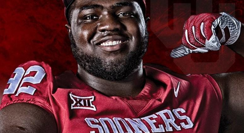 Michael Thompson in a Oklahoma Sooner's jersey Michael Thompson in a Oklahoma Sooner's jersey