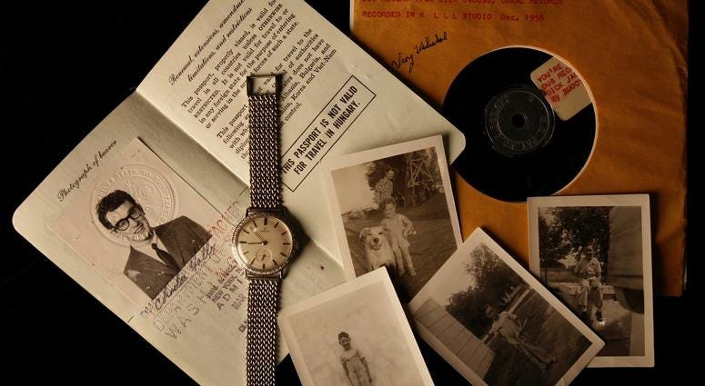 A collection of Buddy Holly memorabilia A collection of Buddy Holly memorabilia