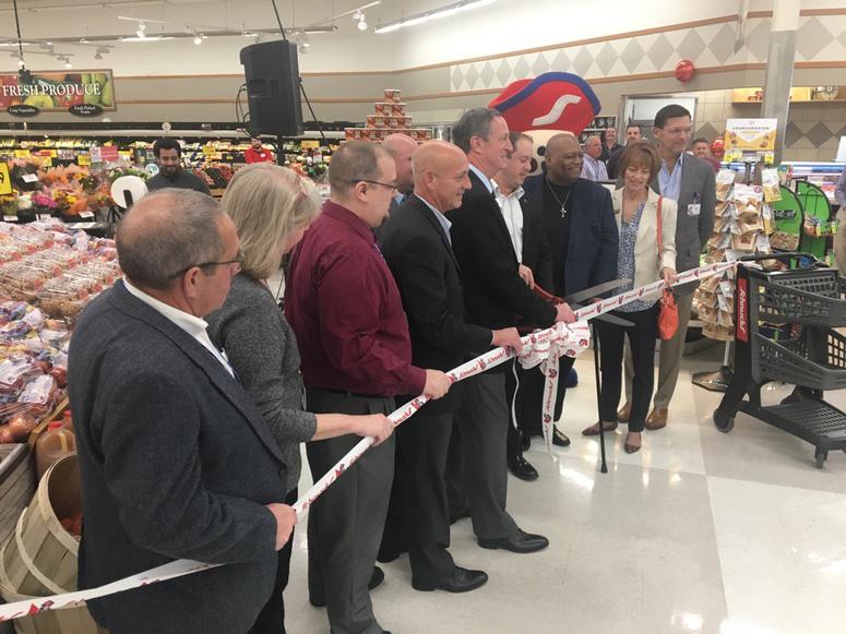 Schnucks ribbon-cutting 10-22-18