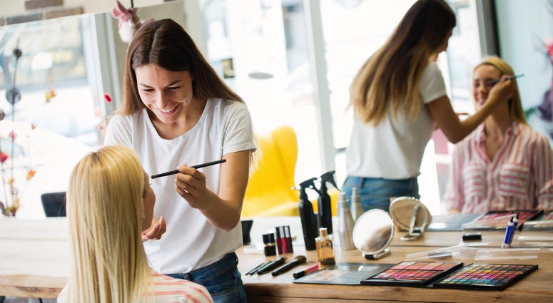 Beauty Buzz! St. Louis Press Club event Sept. 7th Beauty Buzz! St. Louis Press Club event for journalism scholarships Plaza Frontenac Nieman Marcus