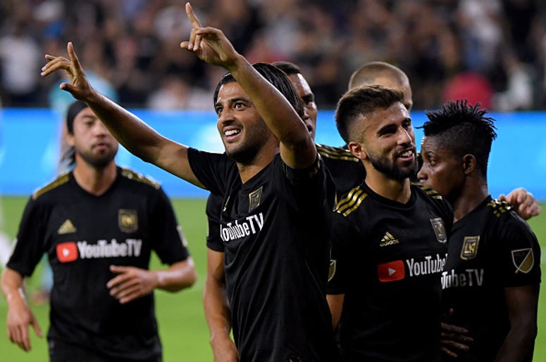 Carlos Vela Hace Doblete En Victoria Del Galaxy en Semifinales De La MLS Carlos Vela #10 of Los Angeles FC celebrates his second goal of the game, to take a 2-0 lead over the Los Angeles Galaxy, during the first half of the Western Conference Semifinals at Banc of California Stadium on October 24, 2019 in Los Angeles, Californ