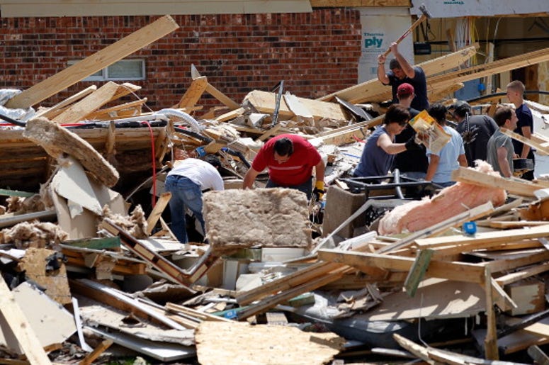 Tornado Destroza Home Depot En Dallas Volunteers help homeowners search through the rubble of their destroyed homes following a tornado on April 4, 2012 in Forney, Texas. Multiple tornadoes touched down yesterday across the Dallas/Fort Worth area causing extensive damage.