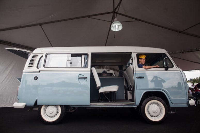 Pasajero Salta De Combi En Movimiento Para No Ser Asaltado A Volkswagen Kombi minibus is displayed during an exhibition of the vehicles on December 8, 2013 in Sao Bernardo do Campo, Brazil. The event celebrates the last of the iconic Volkswagen minibuses to come off the assembly line in Brazil, which was the last