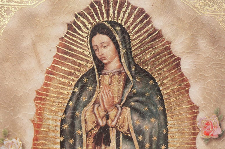 Mujer Ataca Imagen De La Virgen De Guadalupe A painting of Our Lady of Gualalupe