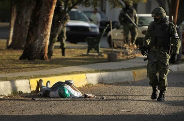 POLICIAS ABUSAN