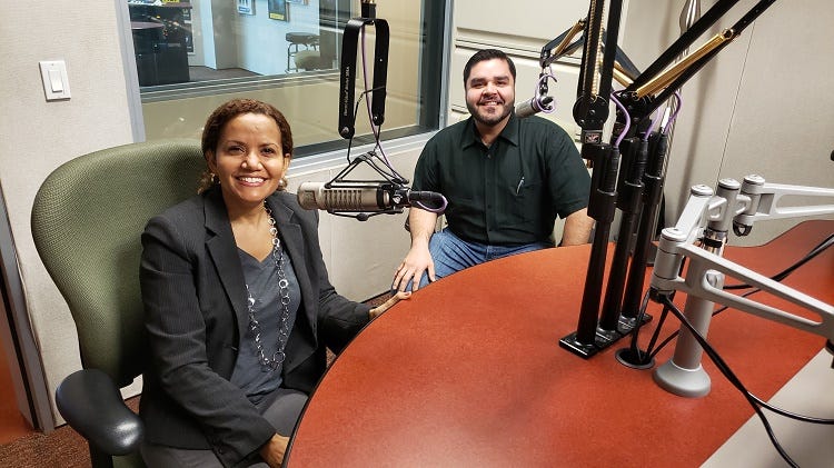 dos reconocidos consejeros del Metroplex, ellos son Esther Scott de Positive Actions International y Jorge Gama de Mending Clinic
