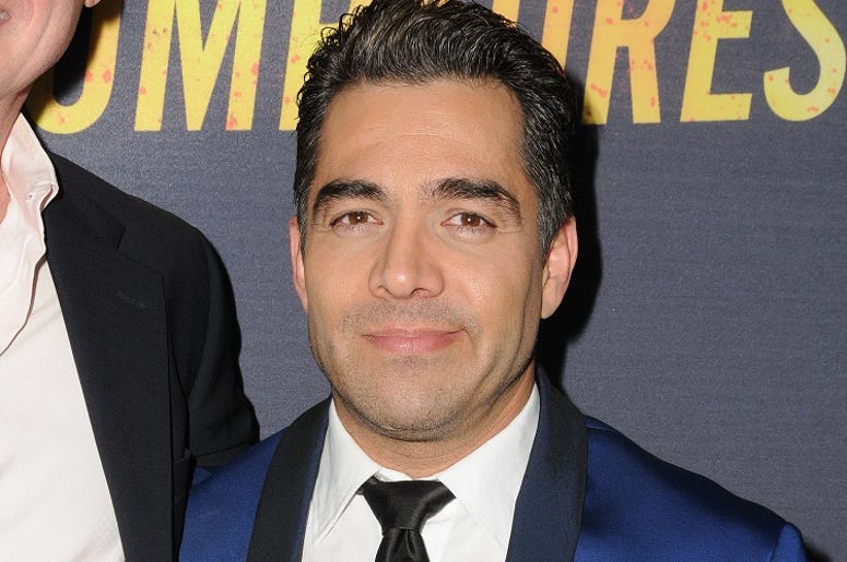 Pedro Infante Sera Interpretado Por Omar Chaparro En Película De Netflix 19 April 2016 - Hollywood, California - Omar Chaparro. Arrivals for the Los Angeles premiere of "Compadres" held at ArcLight Hollywood. Photo Credit: Birdie Thompson/AdMedia *** Please Use Credit from Credit Field ***