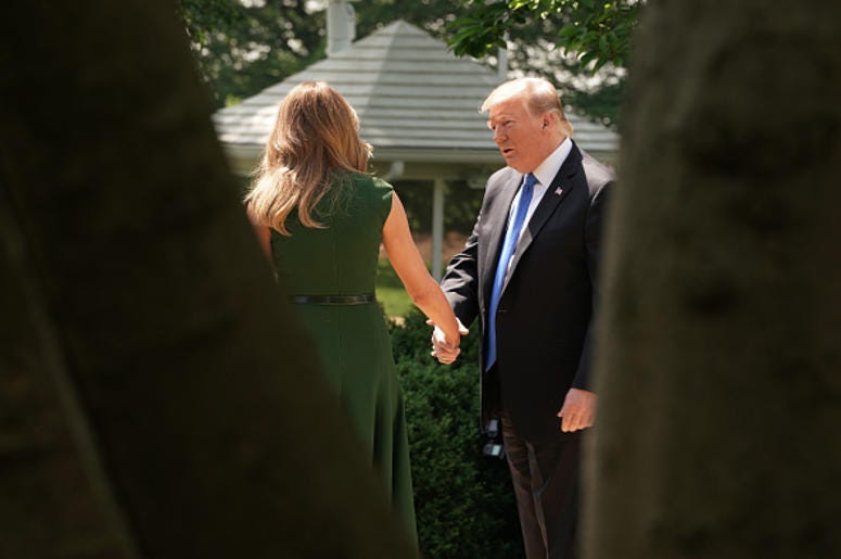 Mujer De Dallas Consiguió Trabajo Con Trump Con Curriculum Falso