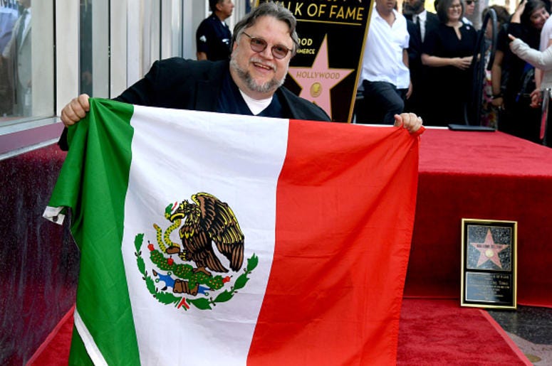 Guillermo Del Toro Defendió A Los Inmigrantes Al Recibir Su Estrella En El Paseo De La Fama Guillermo del Toro appears at the Hollywood Walk of Fame ceremony honoring Guillermo del Toro on August 06, 2019 in Hollywood, California.