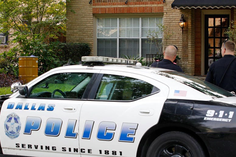 Policía De Dallas Revela Videos Previos A La Muerte De Una Detenida