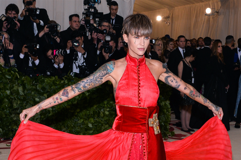 Ruby Rose Cast as Bat Woman Ruby Rose Cast as Bat Woman