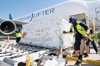 Boeing airlift