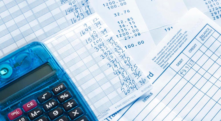 Balancing checkbook and reconciling bank statement