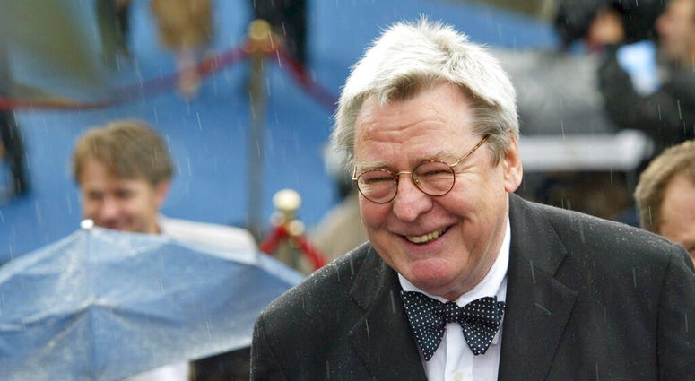 Alan Parker (AP)
