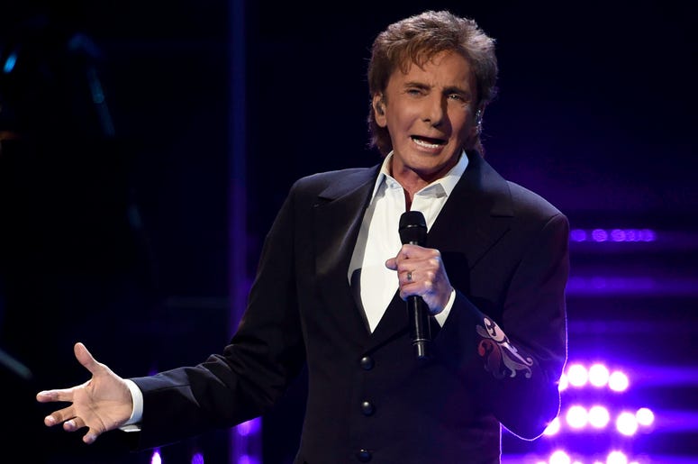 Feb 5, 2016; Sunrise, FL, USA; Singer and songwriter Barry Manilow performs at the BB&T Center. Mandatory Credit: Ron Elkman-USA TODAY NETWORK