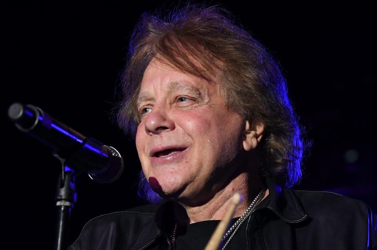 Jan 14, 2017; Pompano Beach, FL, USA; Eddie Money performs at the Pompano Beach Amphitheatre. Credit: Ron Elkman/USA TODAY NETWORK
