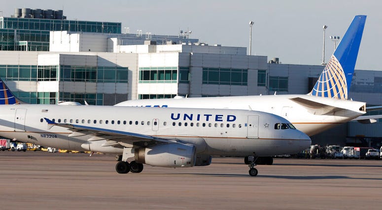 United Airlines United Airlines