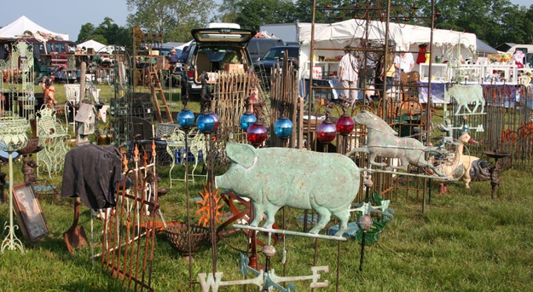 Flea Market Flea Market
